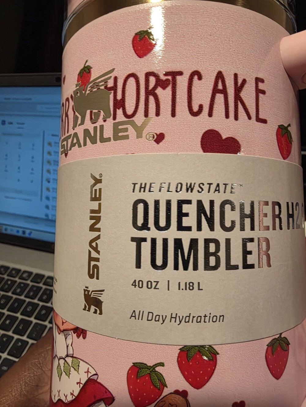 Stanley  Strawberry Shortcake Traveler Tumbler In Box & Dust Bag NWT - Picture 5 of 6